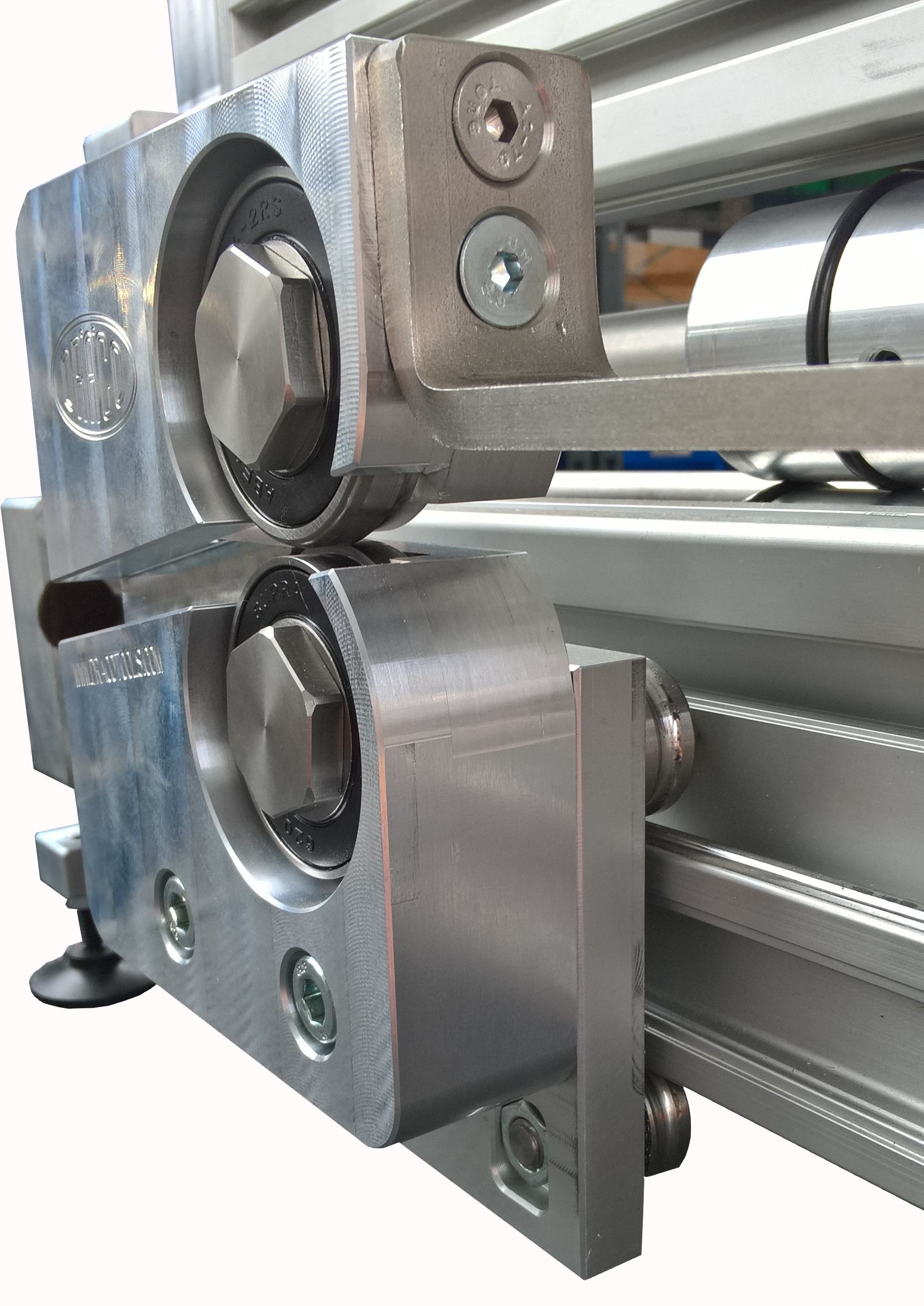 Rollenschere der Abroll- und Querschneideeinrichtung K1-150AQ